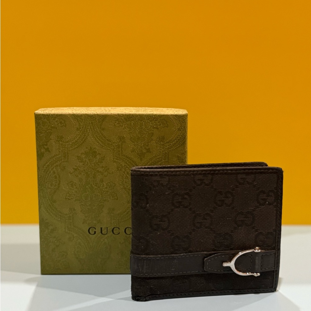 *SOLD* GUCCI Bi Fold Wallet